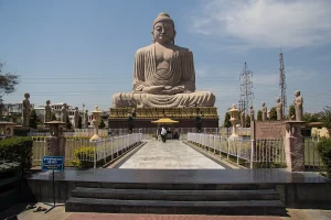 Beautiful Buddhist Temples highlight Buddhist temple architecture in India.