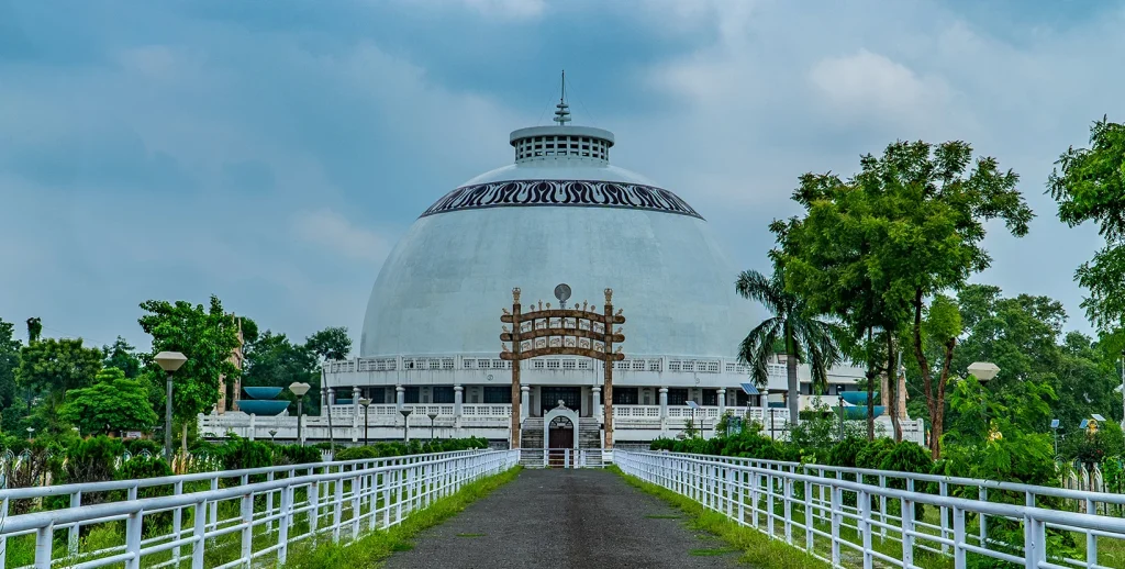 Deekshabhoomi, Nagpur houses the biggest buddhist temple in india.