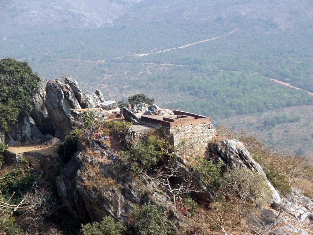 Experience Rajgir & Nalanda on a Buddhist tour in India by map.