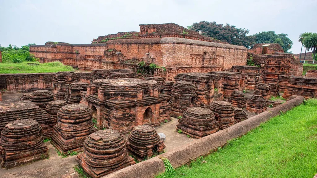 Rajgir and Nalanda are important Buddhist places in India.