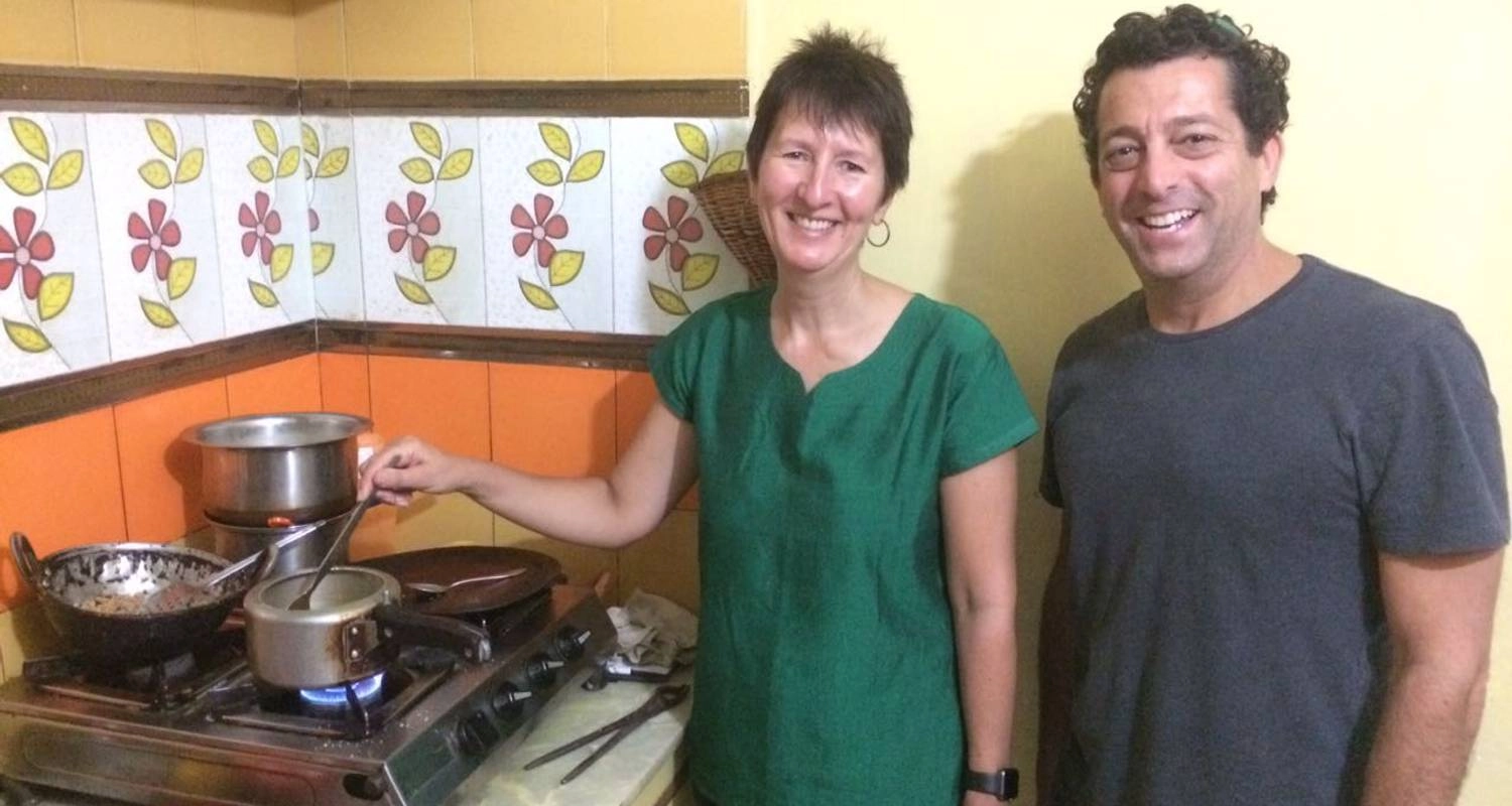 traditional home cooking experience in varanasi 1