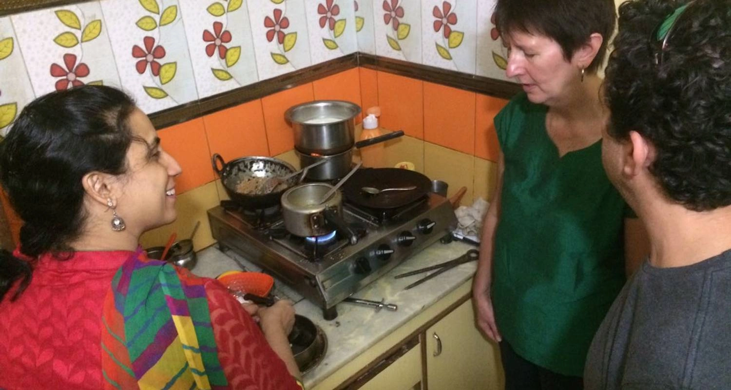 traditional home cooking experience in varanasi 2