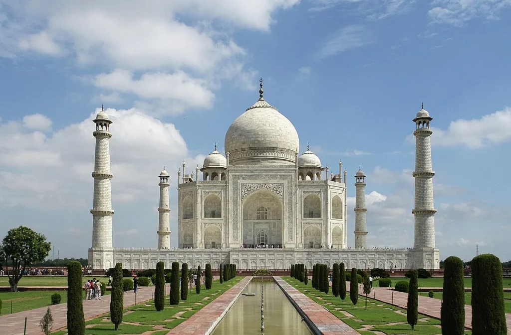 Agra, Uttar Pradesh ranks among best tourist places in India in December.