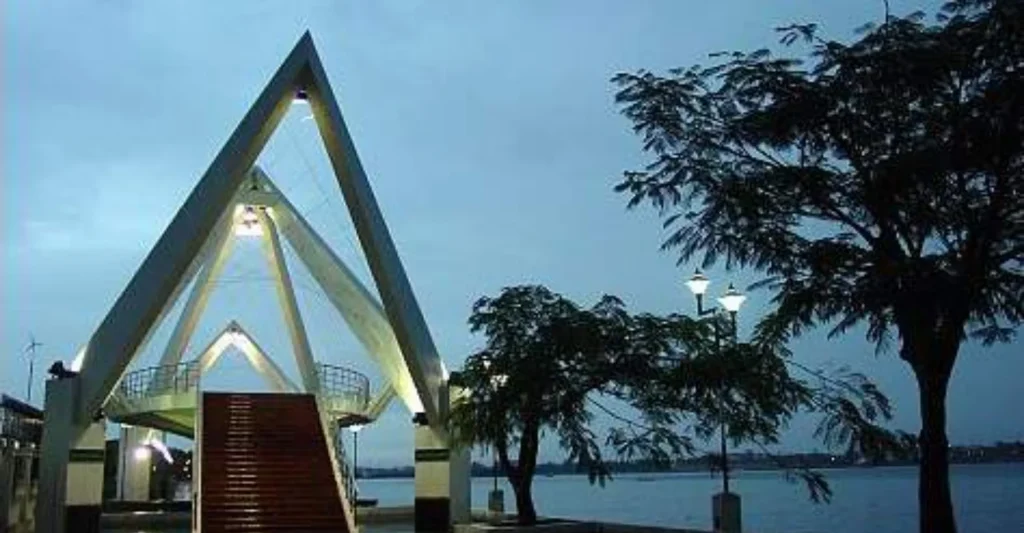 He walks Marine Drive, finding best places to visit near Kochi airport.