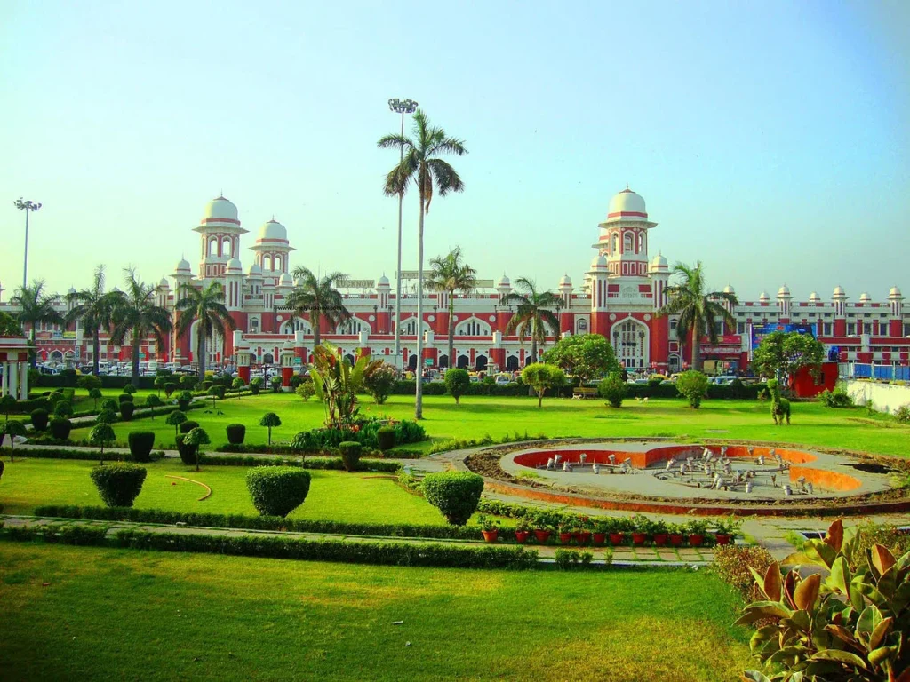 Explore Lucknow & Delhi with Buddhist tour packages priced in India.