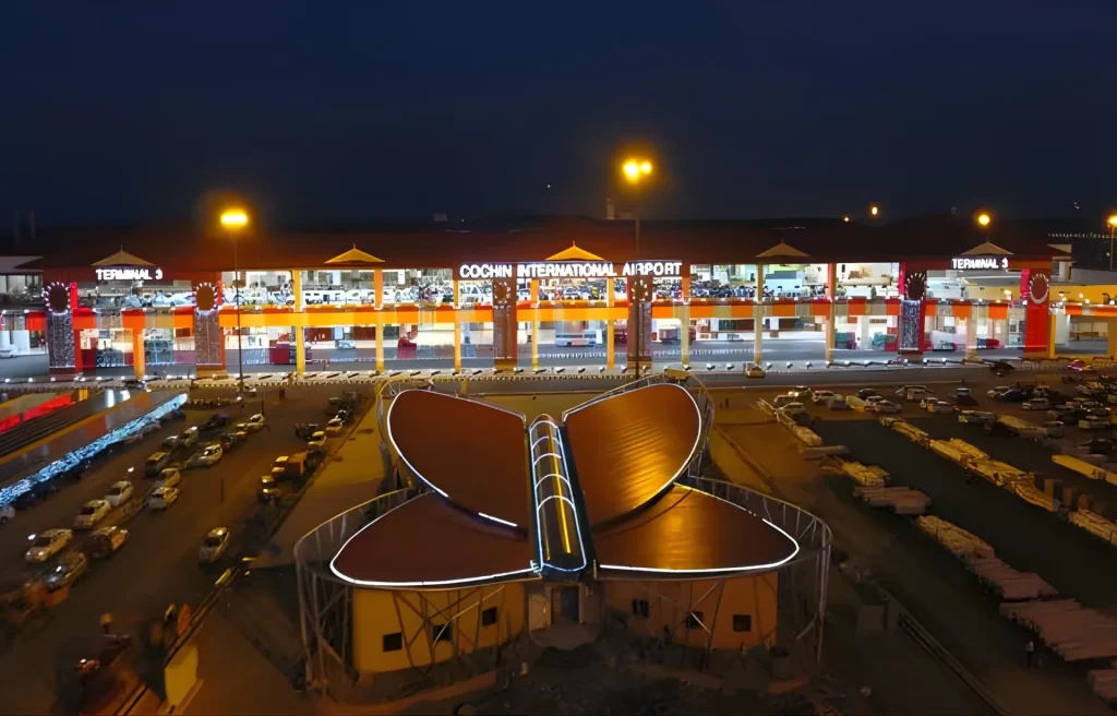 How to travel from Kochi airport to Munnar after landing.