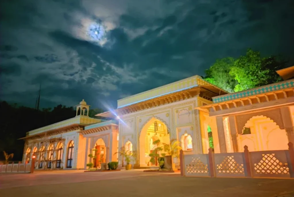 Guests enjoying nature at luxury resorts in Bharatpur.