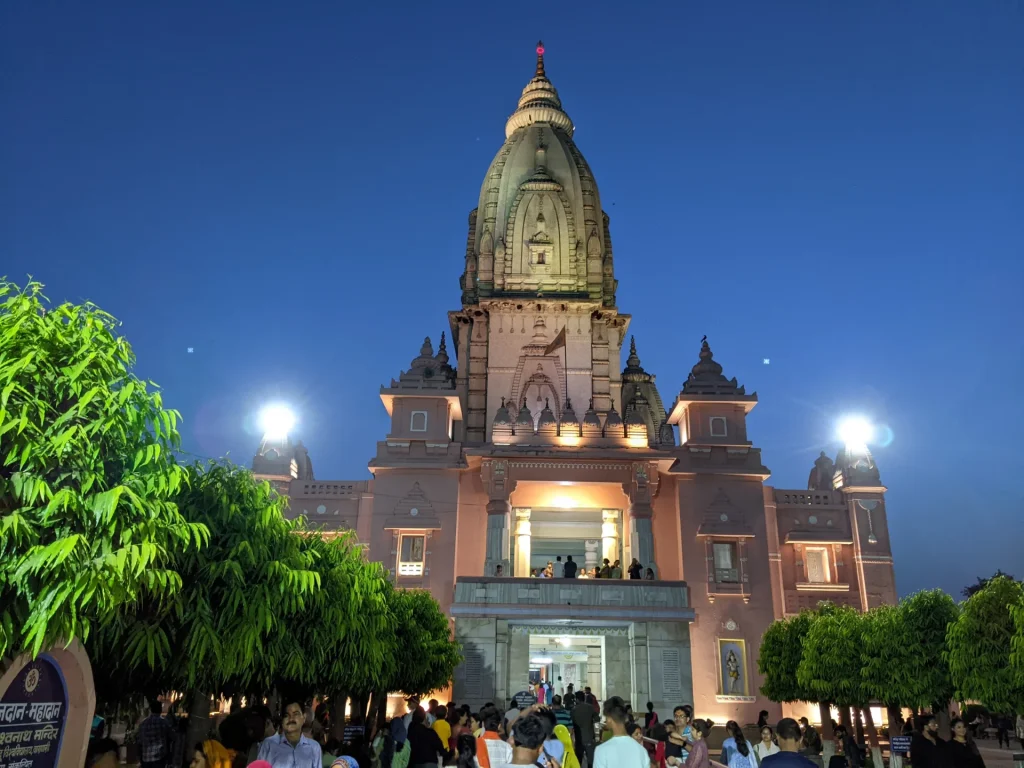 New Vishwanath Temple at BHU in Varanasi, one of the important temples in Varanasi.