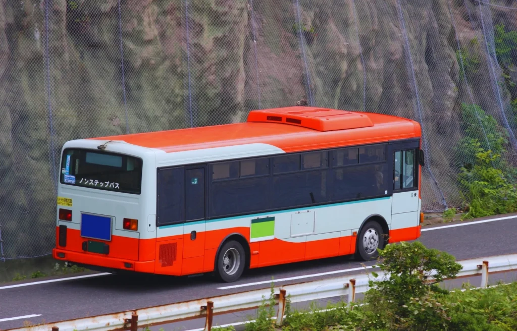 Road trip from Kochi to Munnar seen from a bus window.