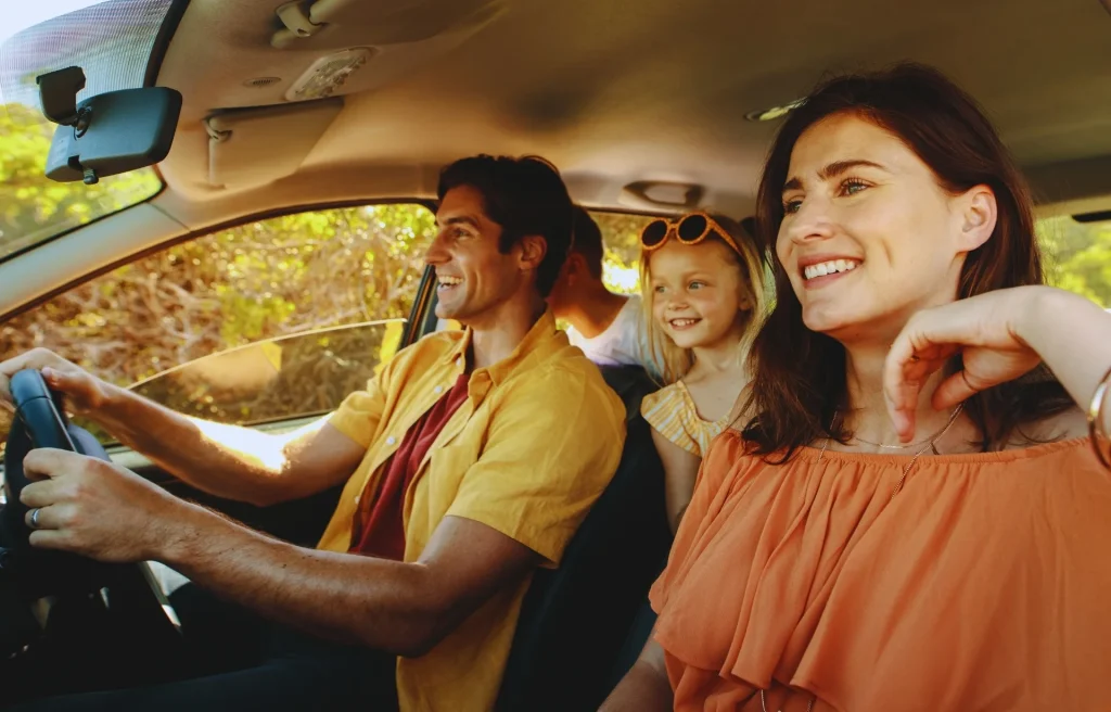 Travel time from Kochi to Munnar while driving through hills.